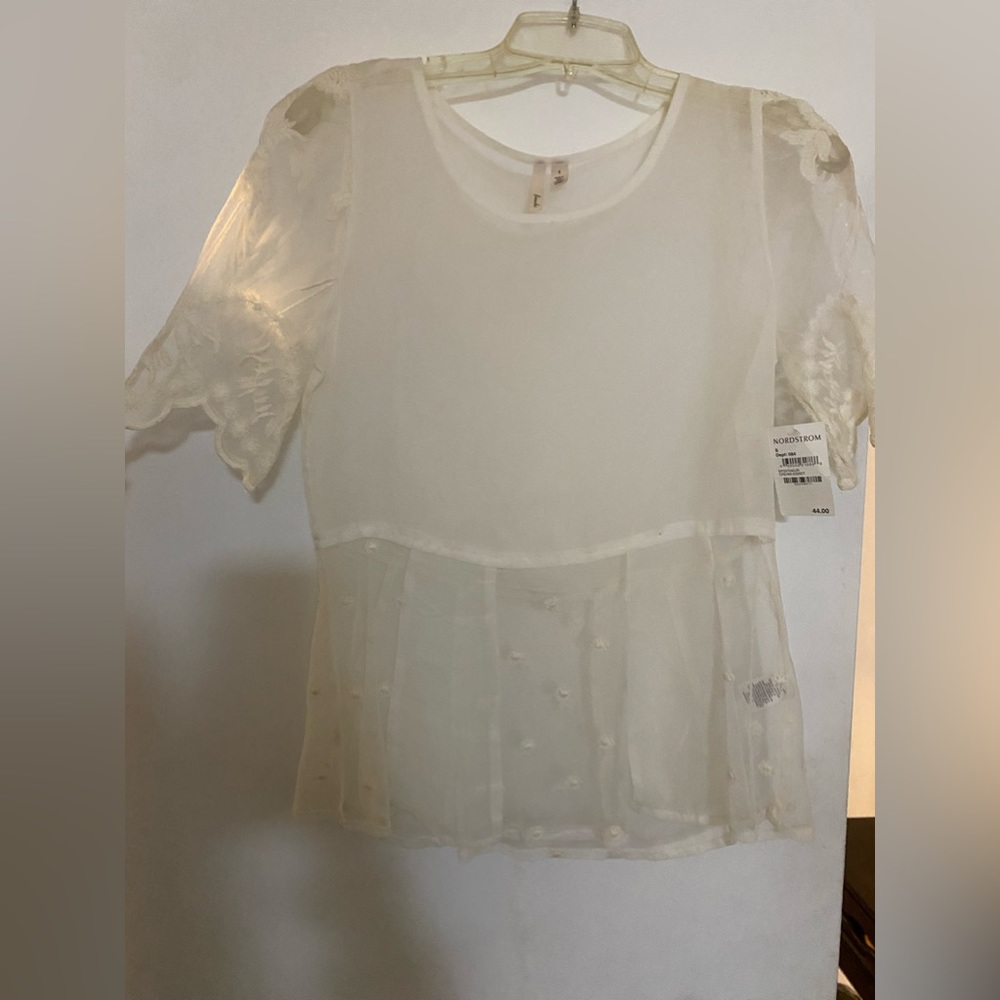 New with tags Nordstrom sheer lace top in size small